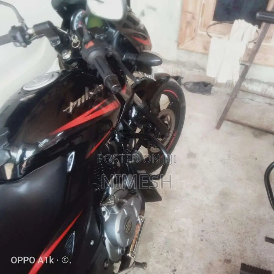 Bajaj Pulsar 180 2023 Motorbike (Used)