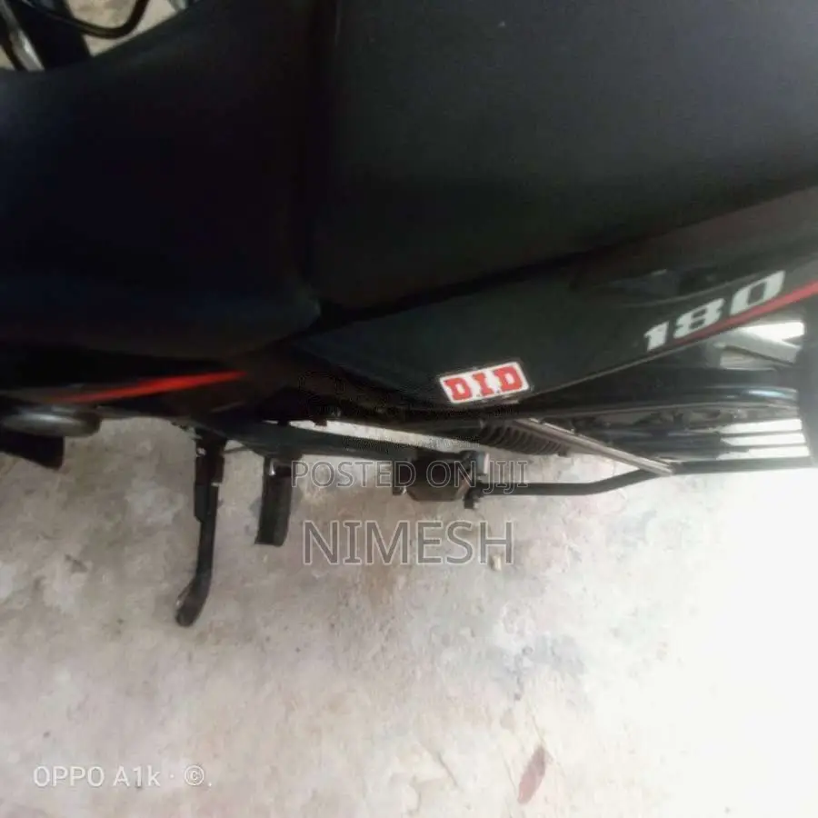 Bajaj Pulsar 180 2023 Motorbike (Used)