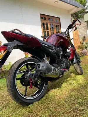 Yamaha FZ 2011 Motorbike (Used)