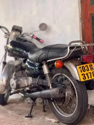Honda CM 125 2000 Motorbike (Used)