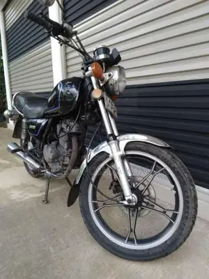 Suzuki GN125 2003 Motorbike (Used)