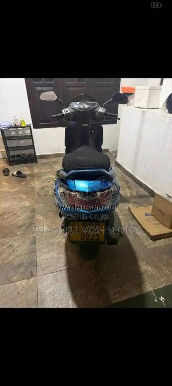 Hero Maestro 2017 Motorbike (Used)