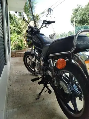 Suzuki GN125 2003 Motorbike (Used)