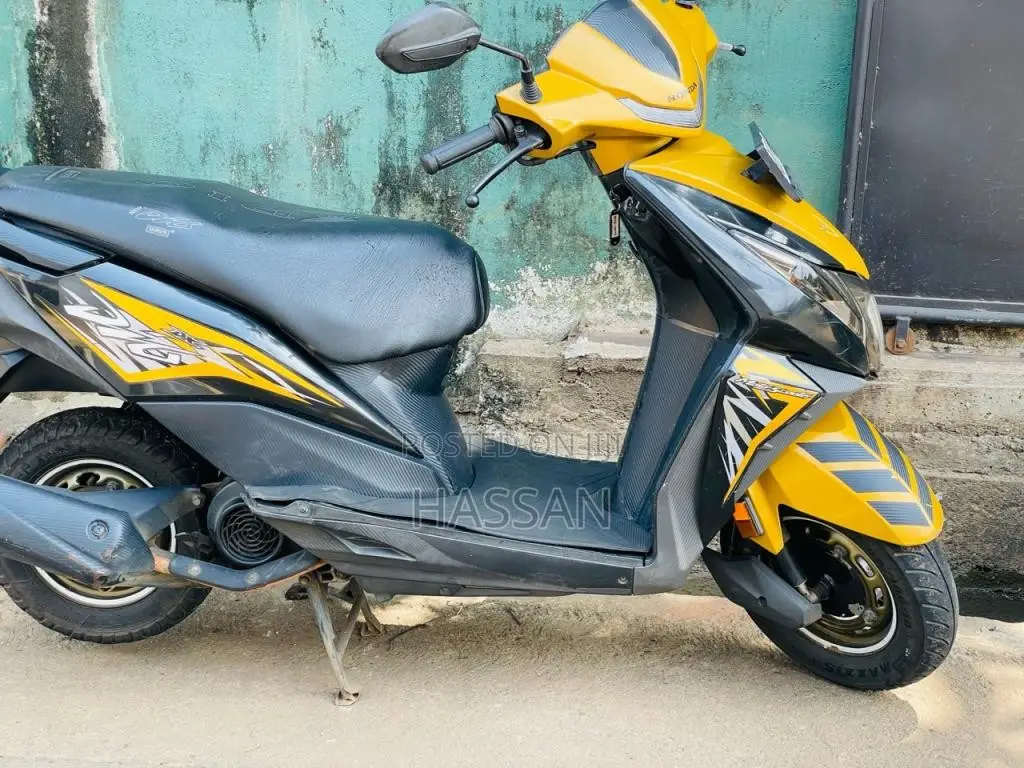 Honda Dio Dx 2019 Motorbike (Used)