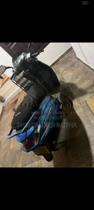 Hero Maestro 2017 Motorbike (Used)