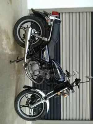 Suzuki GN125 2003 Motorbike (Used)