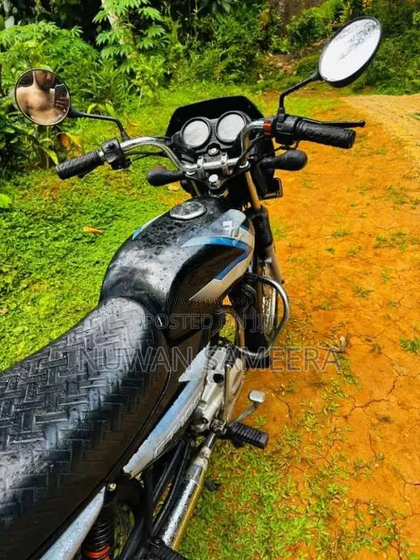 Bajaj CT-100 2008 Motorbike (Used)
