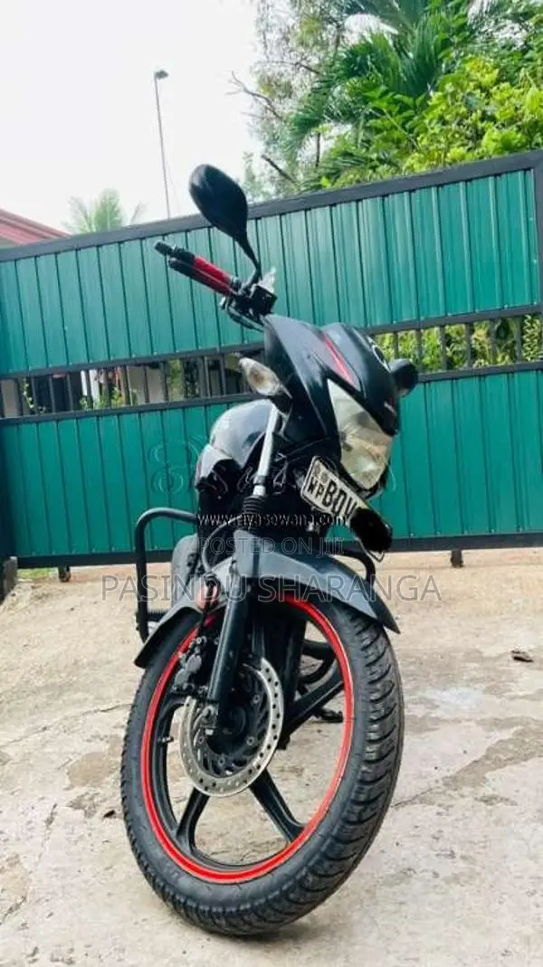 Hero Glamour 2016 Motorbike (Used)