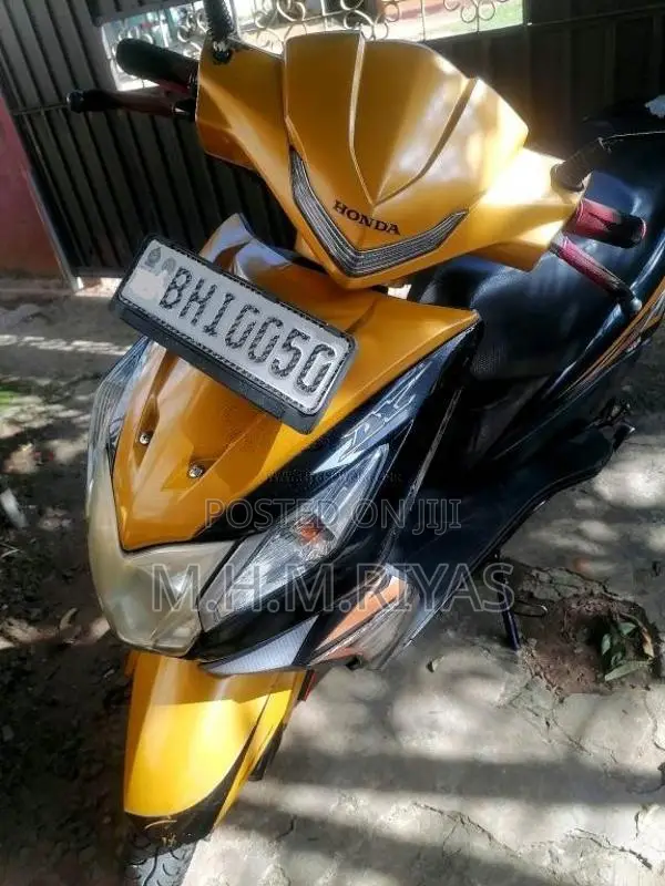 Honda DIO 2019 Motorbike (Used)