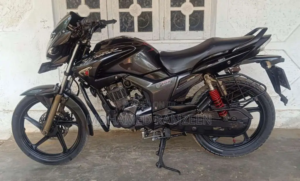 Hero Hunk 2014 Motorbike (Used)
