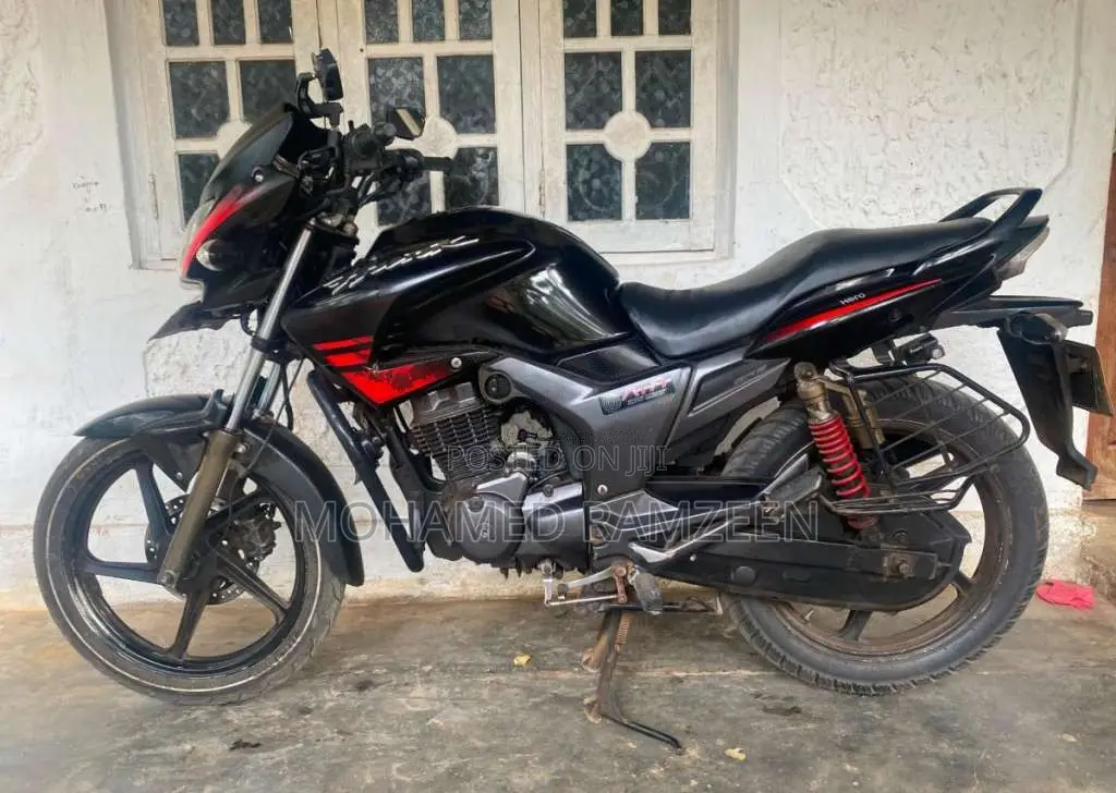 Hero Hunk 2014 Motorbike (Used)