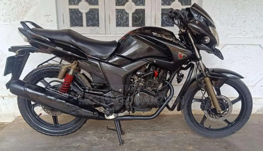 Hero Hunk 2014 Motorbike (Used)
