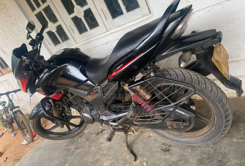 Hero Hunk 2014 Motorbike (Used)