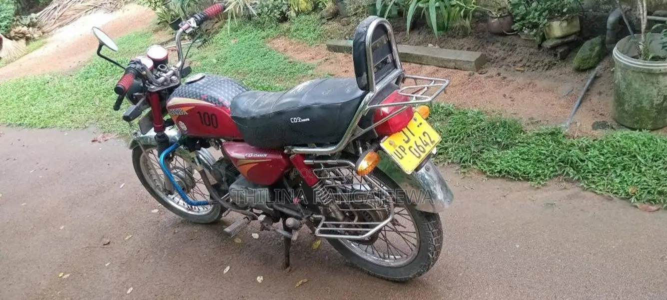 Hero-Honda Cd Dawn 2004 Motorbike (Used)