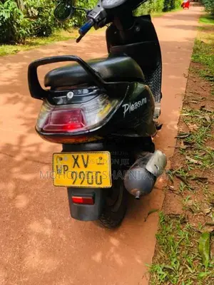 Honda Scooter 2012 Motorbike (Used)