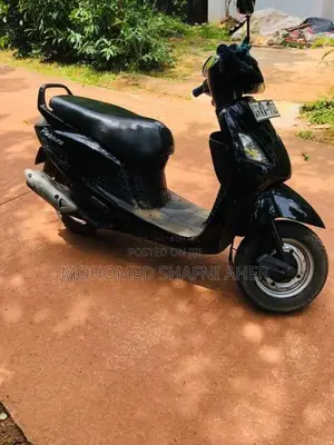 Honda Scooter 2012 Motorbike (Used)