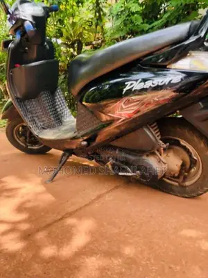 Honda Scooter 2012 Motorbike (Used)