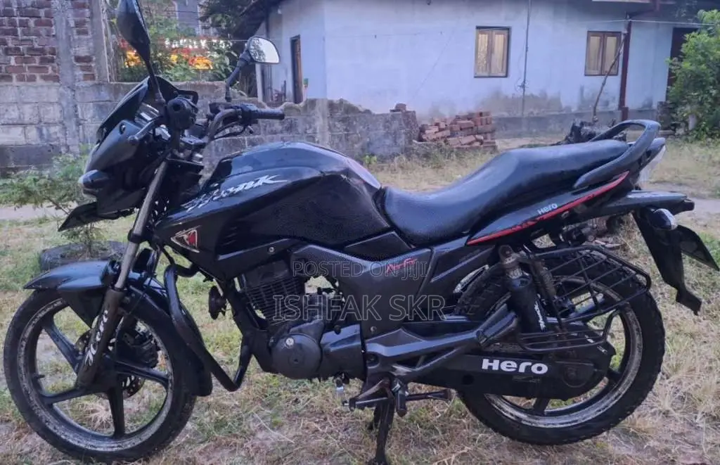 Hero Hunk 2014 Motorbike (Used)