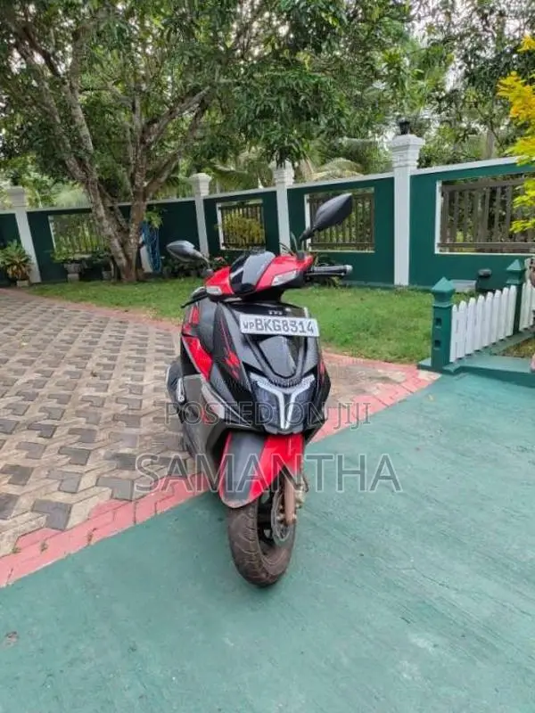 TVS Ntorq 2025 Motorbike (Used)