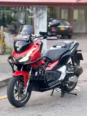 Honda ADV 150 2022 Motorbike (Used)