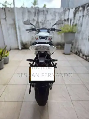 Bajaj Pulsar NS200 2025 Motorbike (Used)