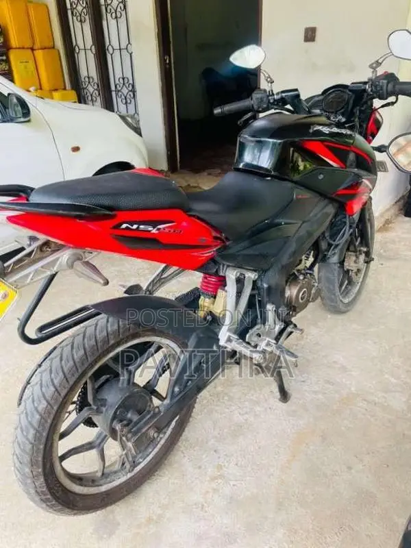Bajaj Pulsar NS150 2016 Motorbike (Used)
