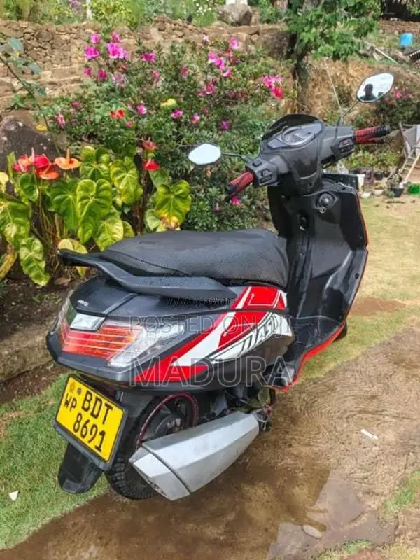 Hero Dash 2016 Motorbike (Used)
