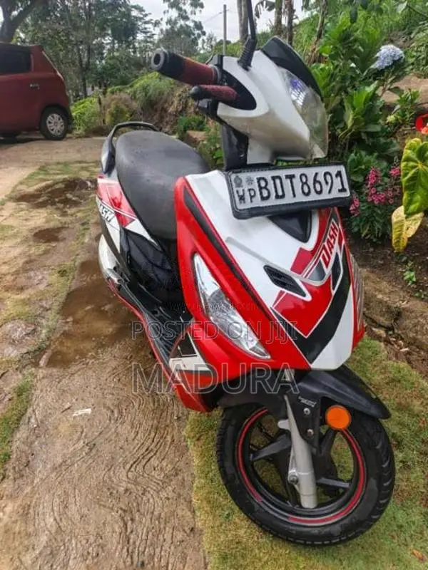 Hero Dash 2016 Motorbike (Used)