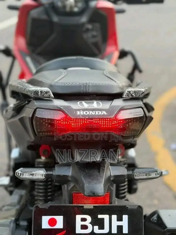 Honda ADV 150 2022 Motorbike (Used)