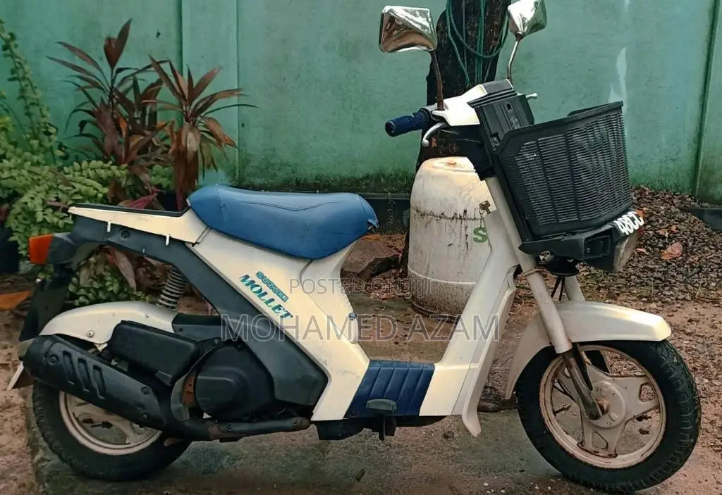 Suzuki Mollet 2000 Motorbike (Used)