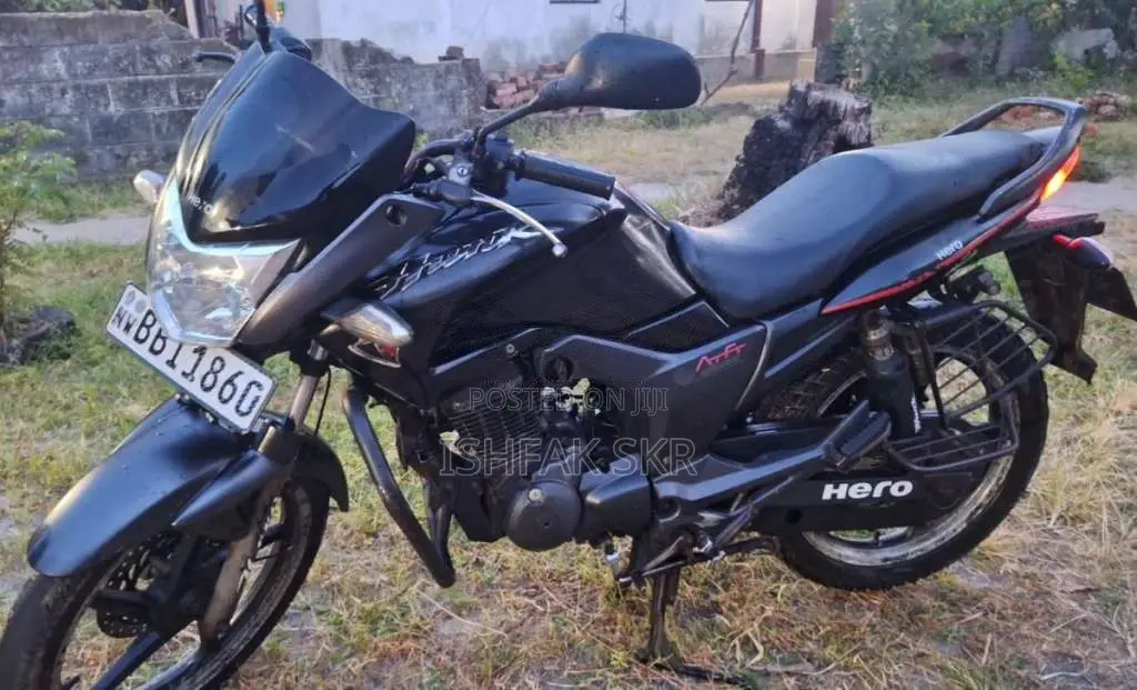 Hero Hunk 2014 Motorbike (Used)