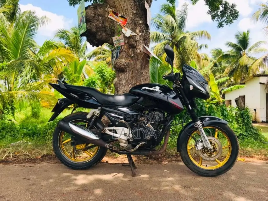 Bajaj Pulsar 2006 Motorbike (Used)
