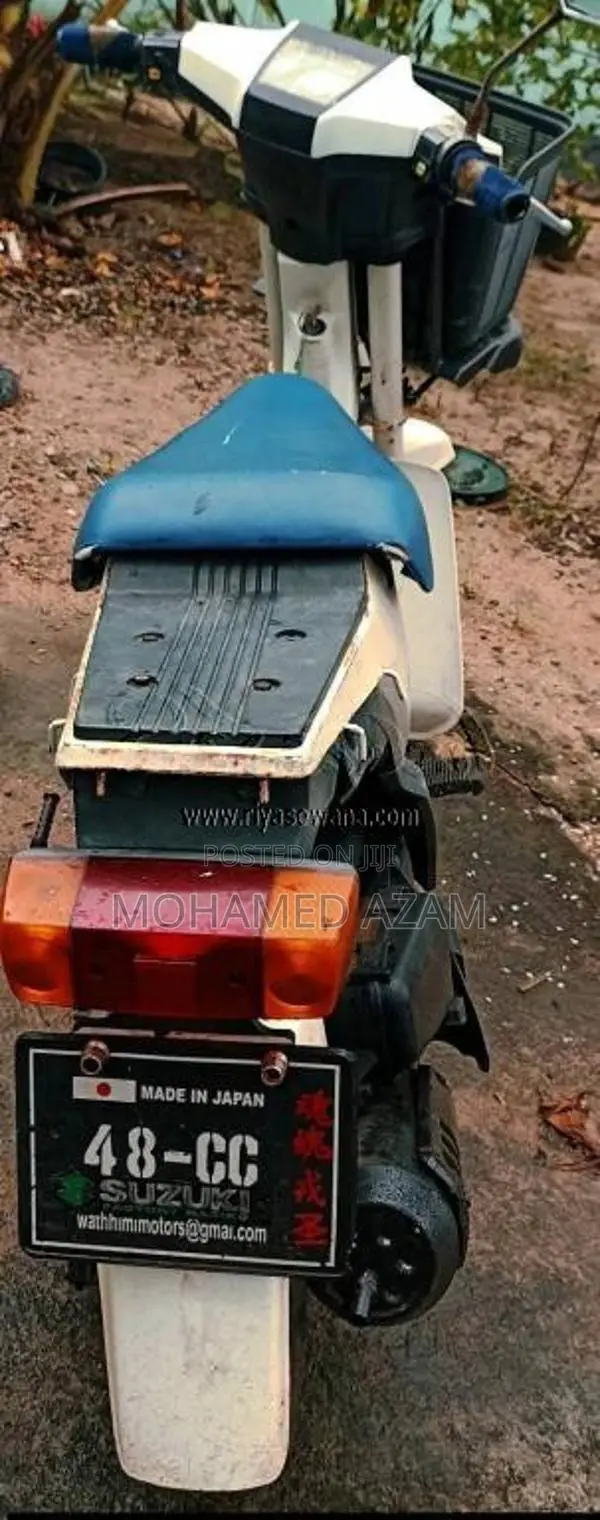 Suzuki Mollet 2000 Motorbike (Used)