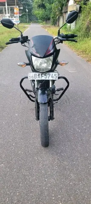 Honda Shine 2013 Motorbike (Used)
