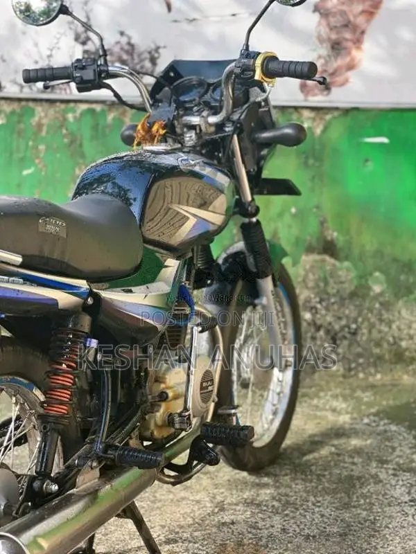 Bajaj CT-100 2011 Motorbike (Used)