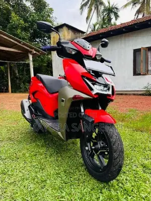 Hero Zoom 2025 Motorbike (Used)
