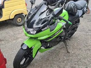Kawasaki Ninja 250r 2010 Motorbike (Used)