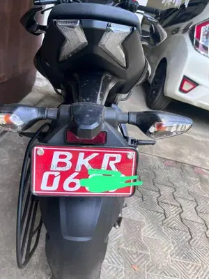Bajaj Pulsar N160 2025 Motorbike (Used)