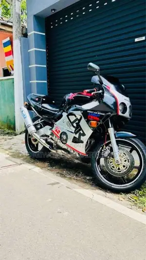 Honda CBR MC22 2008 Motorbike (Used)