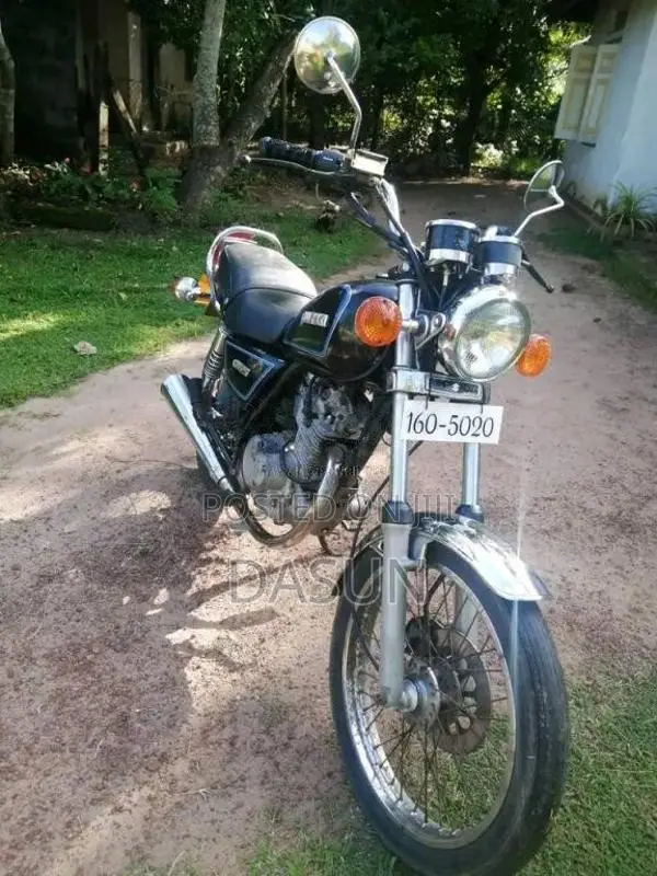Suzuki GN125 1998 Motorbike (Used)