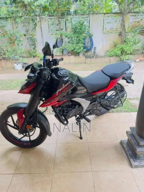 Bajaj Pulsar N125 2025 Motorbike (Used)
