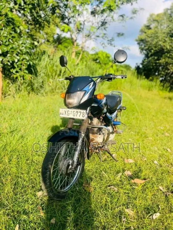 Bajaj CT-100 2011 Motorbike (Used)