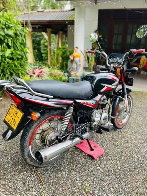 Bajaj CT-100 2010 Motorbike (Used)