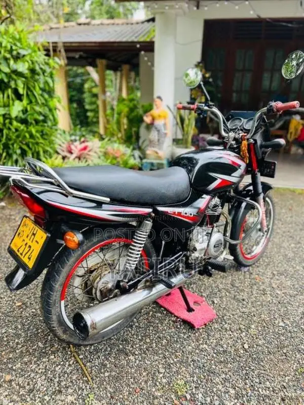 Bajaj CT-100 2010 Motorbike (Used)