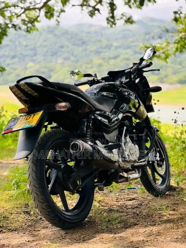 Bajaj Pulsar 2016 Motorbike (Used)