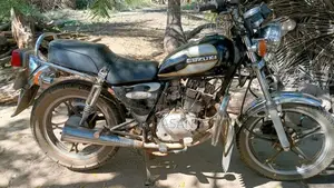 Suzuki GN125 1999 Motorbike (Used)
