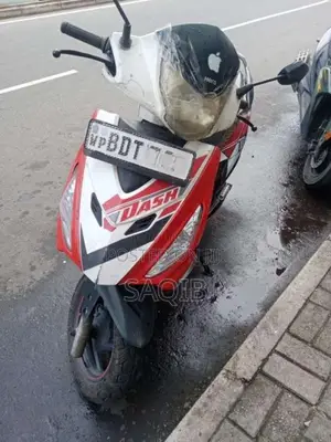 Hero Dash 2016 motorcycle (Used)