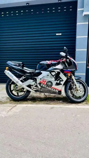 Honda CBR MC22 2008 Motorbike (Used)