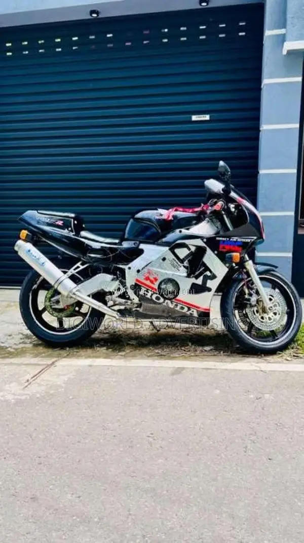 Honda CBR MC22 2008 Motorbike (Used)