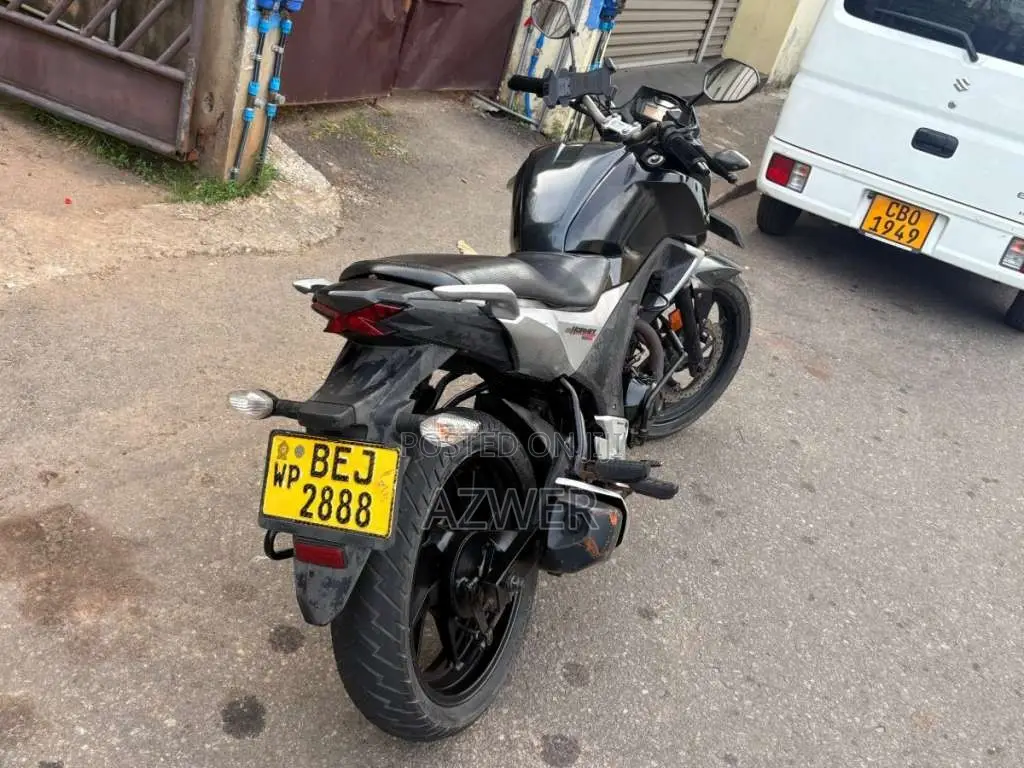 Honda CB Hornet 2016 Motorbike (Used)